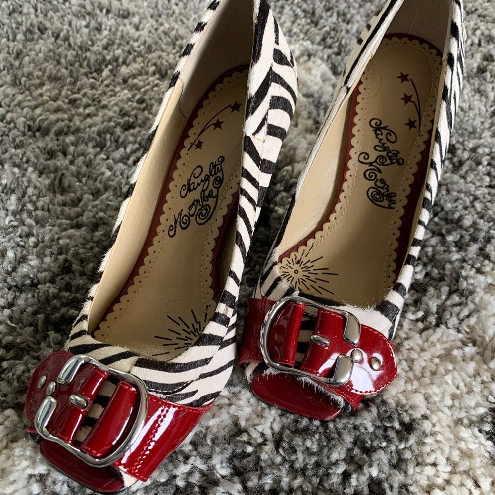 Naughty Monkey Animal Thunder Heel
